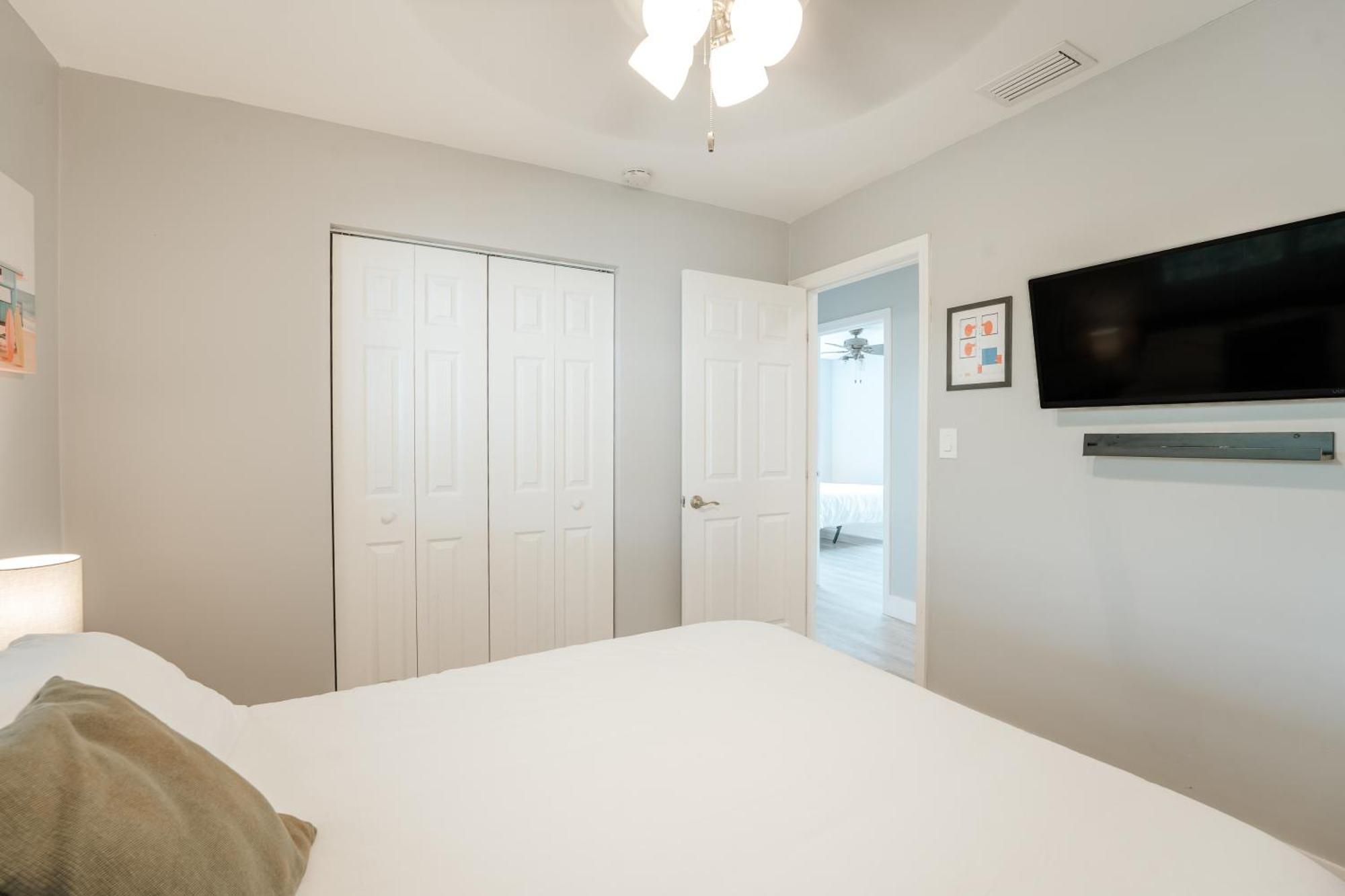 Home With A Pool Close To Beach And Fll Airport Pool Heated October- March فورت لودرديل المظهر الخارجي الصورة