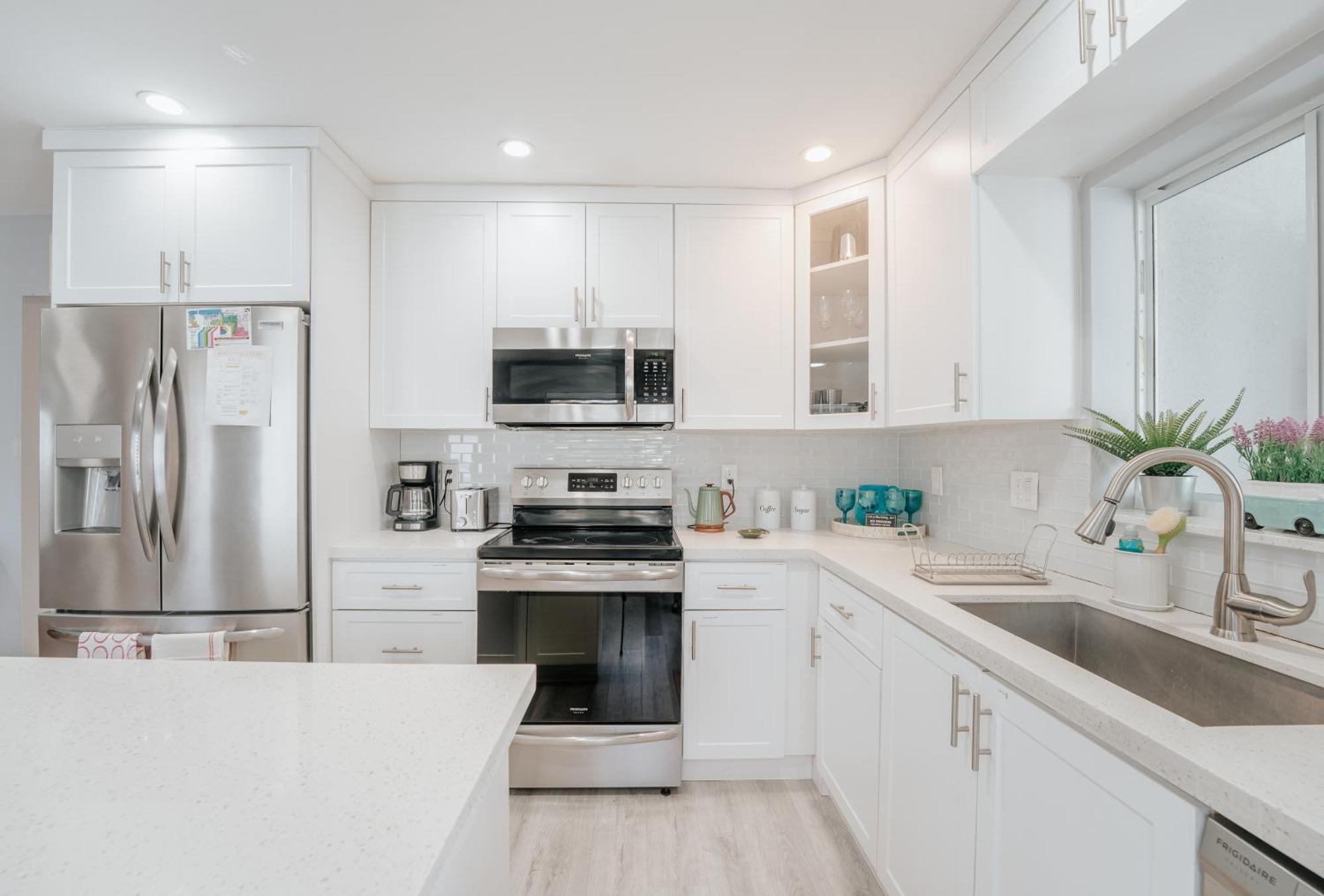 Home With A Pool Close To Beach And Fll Airport Pool Heated October- March فورت لودرديل المظهر الخارجي الصورة